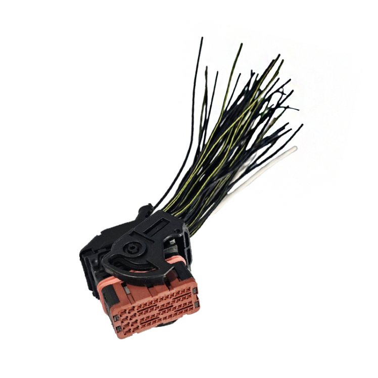 سوکت کامپیوتر ساژم قهواه ای بزرگ - سوکت ecu ساژم قهواه ای بزرگ - سوکت کامپیوتر (ECU) ساژم قهواه ای بزرگ برند دناکو